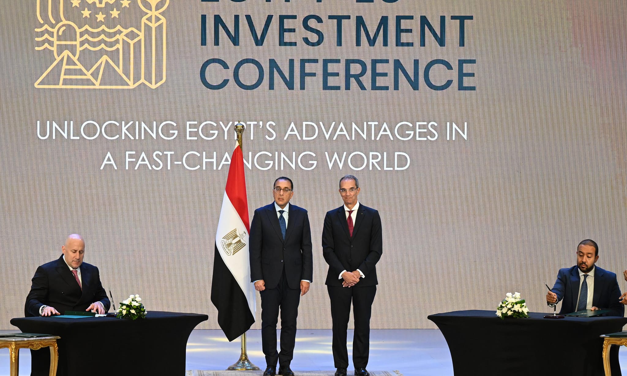 “المصرية للاتصالات” توقع اتفاقيتين مع “ميدوسا الأوروبية” لنقل حركة الاتصالات الدولية