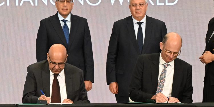 توقيع اتفاقية لإنشاء مركز دولى للهيدروجين الأخضر فى مصر