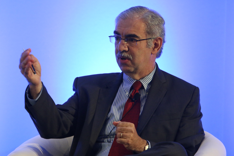 سانتياجو ليفي، زميل أول غير مقيم في برنامج الاقتصاد العالمي والتنمية بمعهد بروكينجز