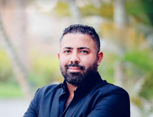 علاء على، رئيس القطاع التجارى بالشركة المصرية الإماراتية،