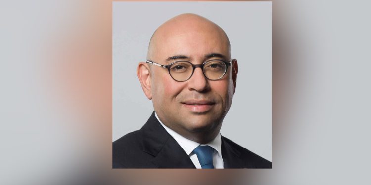 أحمد جلال إسماعيل، الرئيس التنفيذى لـ"ماجد الفطيم القابضة