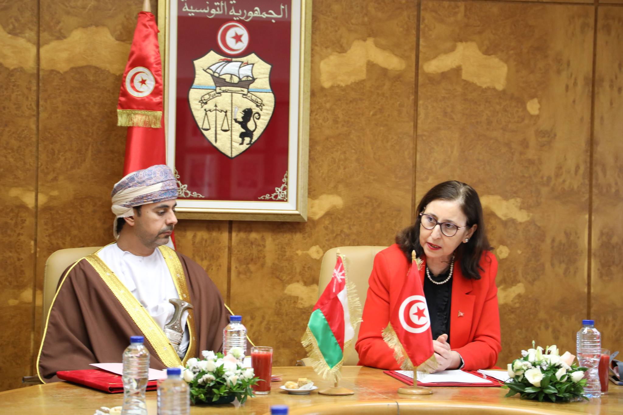 سلطنة عُمان وتونس توقعان على اتفاقية الخدمات الجوية