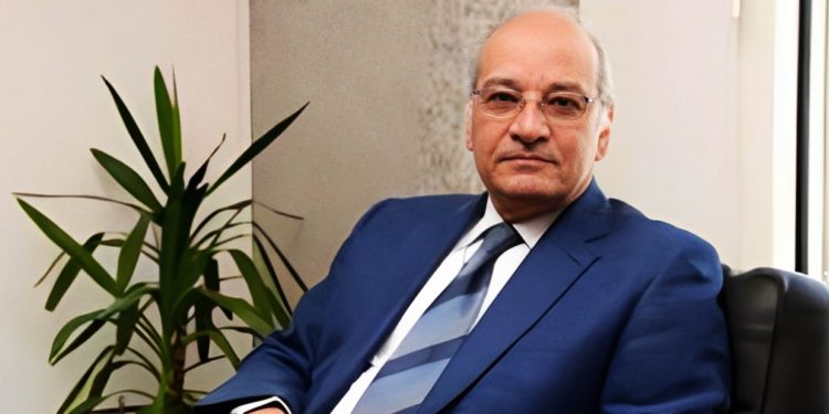 "أبو العيون" يدعو لزيادة الاحتياطى الإلزامى لتفادى خسائر المركزى"