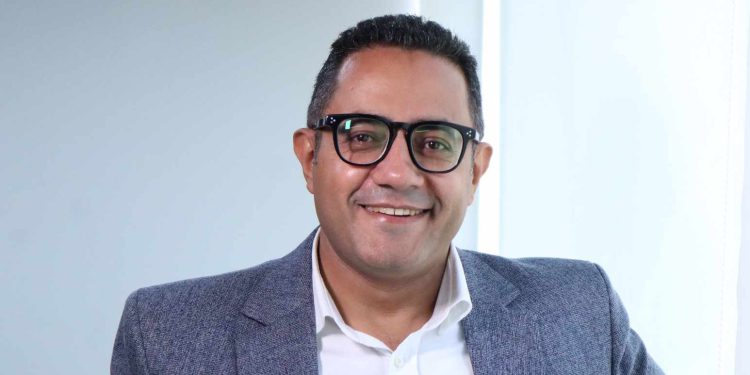 صادق مجدى، مدير عام تيلى كوميونيكيت مصر