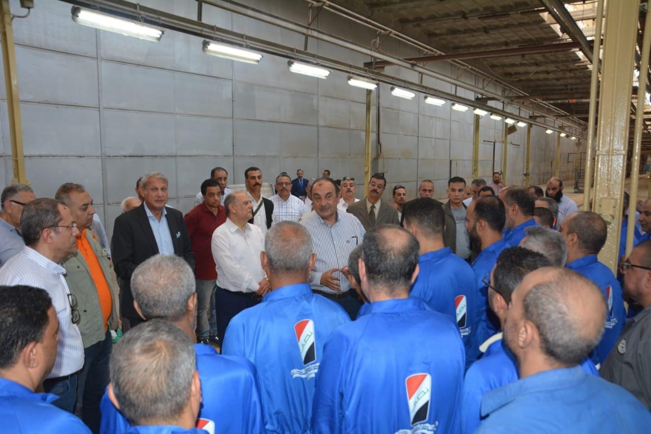 "شيمى" يتابع مفاوضات "النصر للسيارات" مع كيانات عالمية لإنتاج المركبات