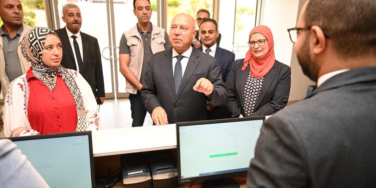 كامل الوزير: تفعيل دور هيئة التنمية الصناعية يسهم فى تشجيع الاستثمار