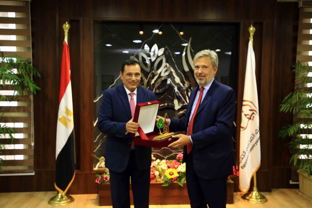 "الريف المصرى" تبحث جذب استثمارات إيطالية لأراضى المليون ونصف فدان