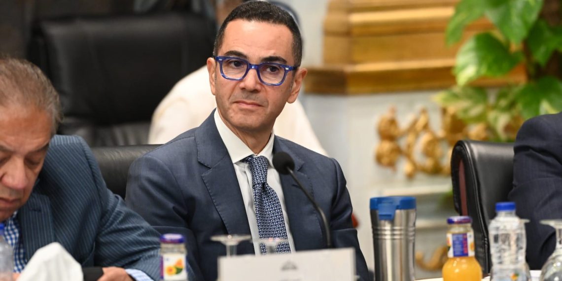 حسن الخطيب، وزير الاستثمار والتجارة الخارجية