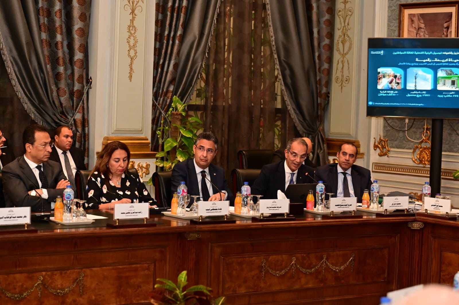 وزير الاتصالات: 5.8 % نسبة مساهمة القطاع في الناتج المحلي الإجمالي خلال العام 2023/ 2024