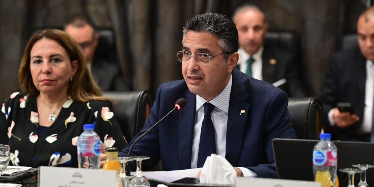 شريف فاروق وزير التموين والتجارة الداخلية