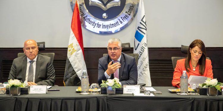 إيرادات "اقتصادية قناة السويس" تنمو 36% بـ2023-2024 مسجلة 8.25 مليار جنيه