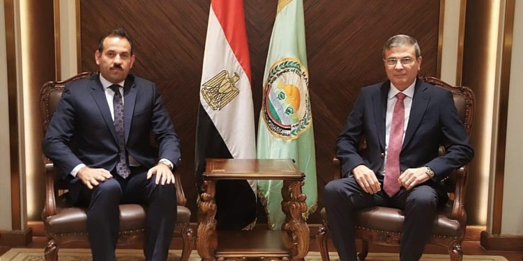 وزير الزراعة: مستمرون فى تقديم التسهيلات اللازمة لجهاز مستقبل مصر