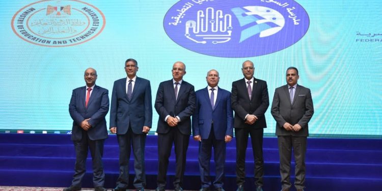 "الوزير": سنعمل على رفع مساهمة الصناعة بالناتج المحلى الإجمالي إلى 20%