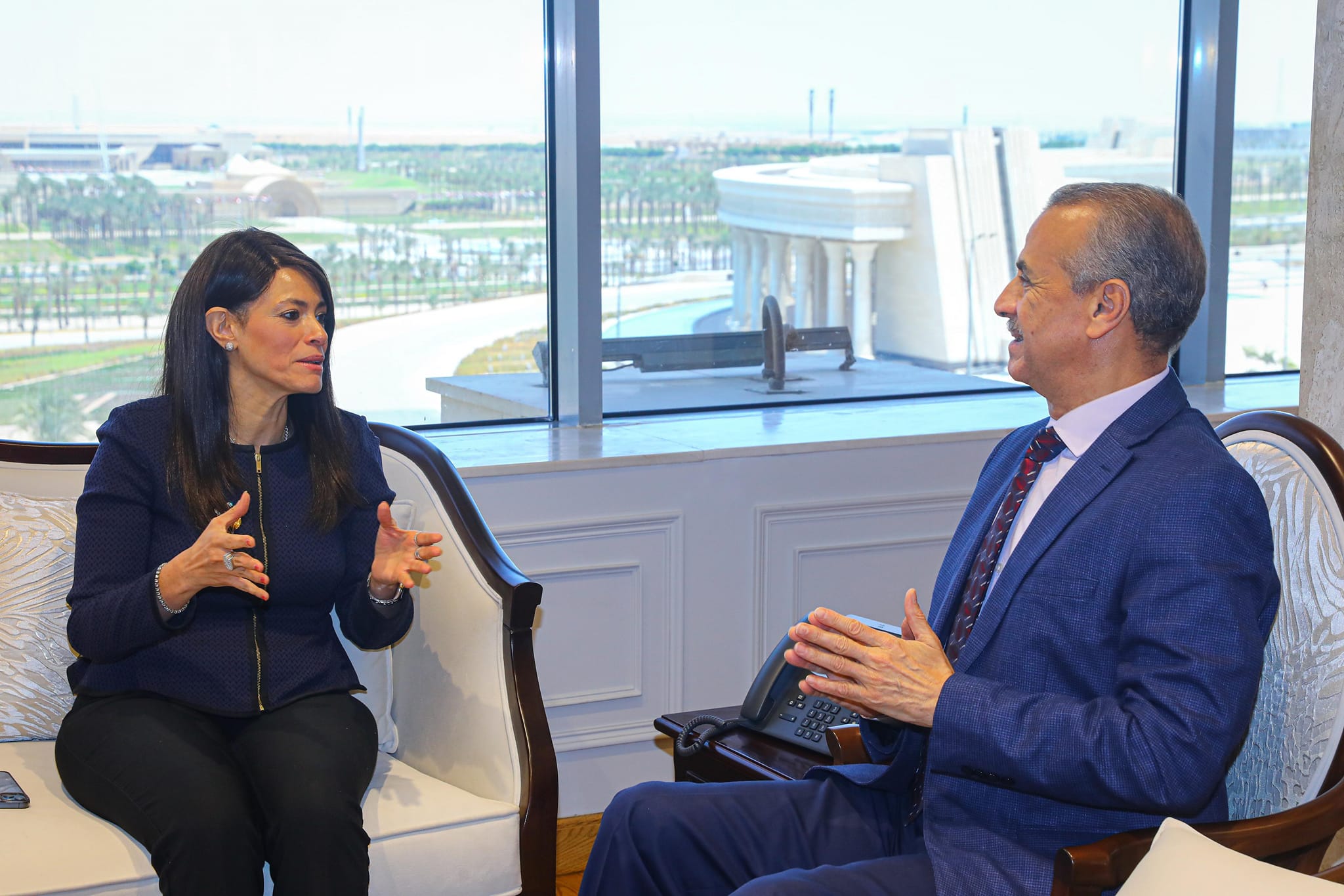 وزيرة التخطيط تبحث ملفات عمل وجهود الجهاز المركزي للإحصاء