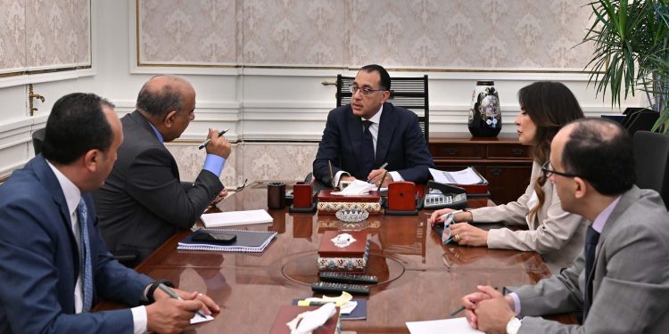 وزير الكهرباء: مفاوضات مع السعودية لزيادة الاستثمارات الخاصة بمشروعات الطاقة المتجددة