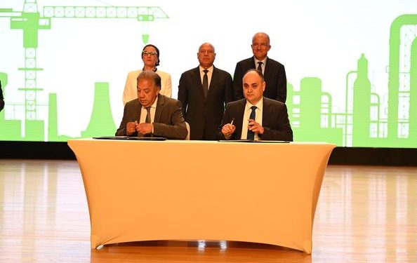وزيرة البيئة: ندعم كافة أشكال التنمية الصناعية الهادفة للتحول للأخضر.