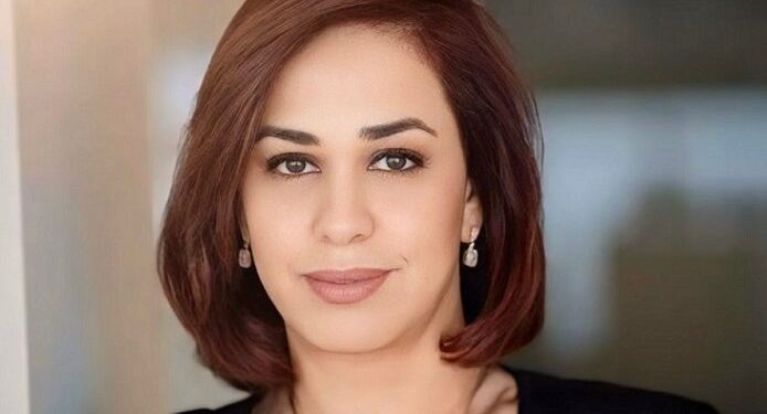 بنك أبوظبى الأول ؛ مريم السمنى