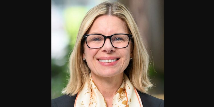  آنا بيردي، المديرة المنتدبة لشئون العمليات بالبنك الدولي