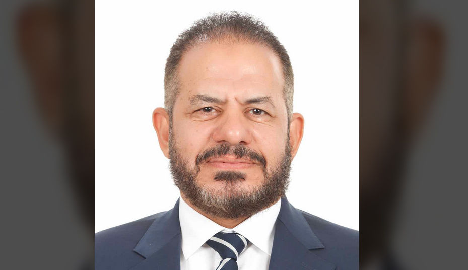 أحمد عبد الحميد المدير التنفيذى لشركة اليرموك للأثاث الطبى والمعملى