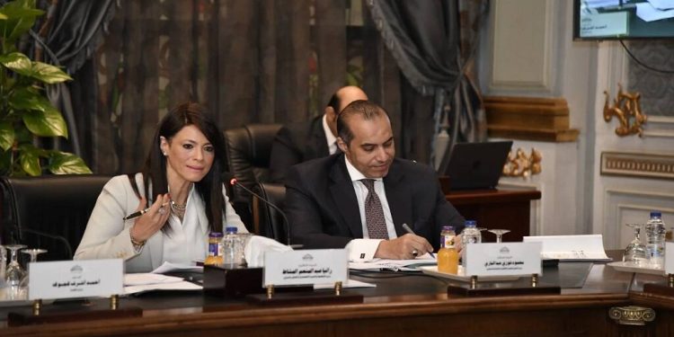 جانب من اجتماعات اللجنة