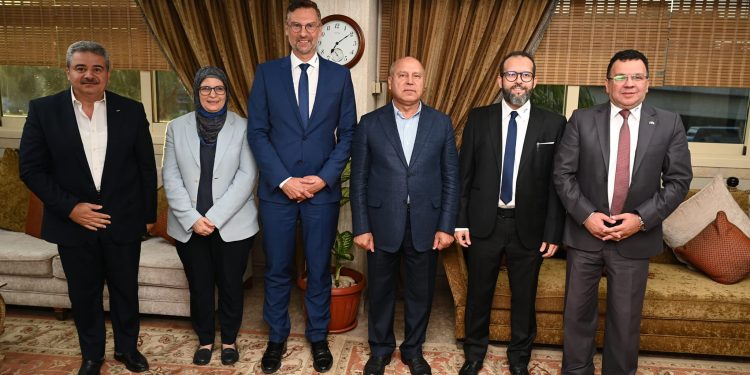 كامل الوزير نائب رئيس مجلس الوزراء للتنمية الصناعية وزير الصناعة والنقل