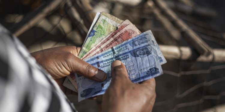 لماذا أنهت إثيوبيا نصف قرن من التدخل في سعر عملتها؟