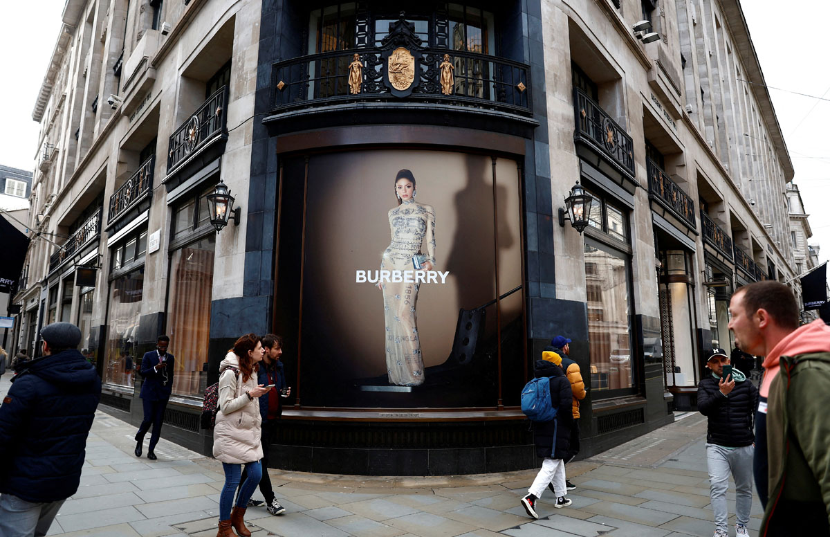 مجموعة "بربري Burberry" البريطانية