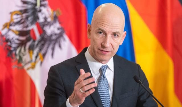 مارتن كوشر وزير الاقتصاد النمساوى