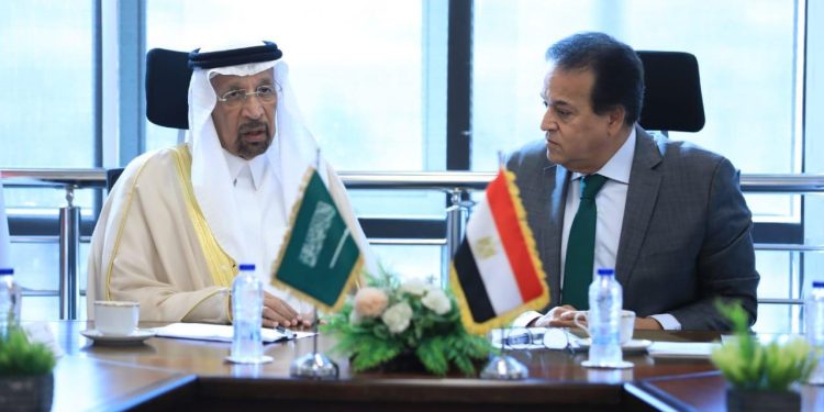 مصر تتطلع لتعزيز التعاون الاستثمارى مع السعودية فى القطاع الصحى