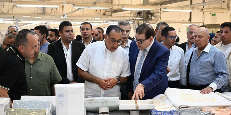 الصادرات تستحوذ على 80% من إنتاج "نايل لينين جروب" للنسيج والمفروشات