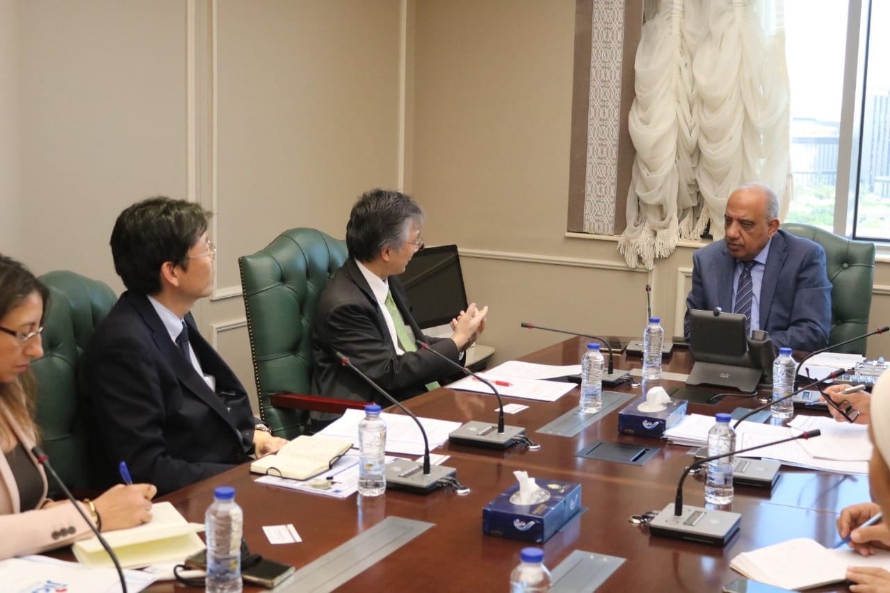 وزير الكهرباء يبحث تعزيز التعاون مع اليابان بمختلف المجالات