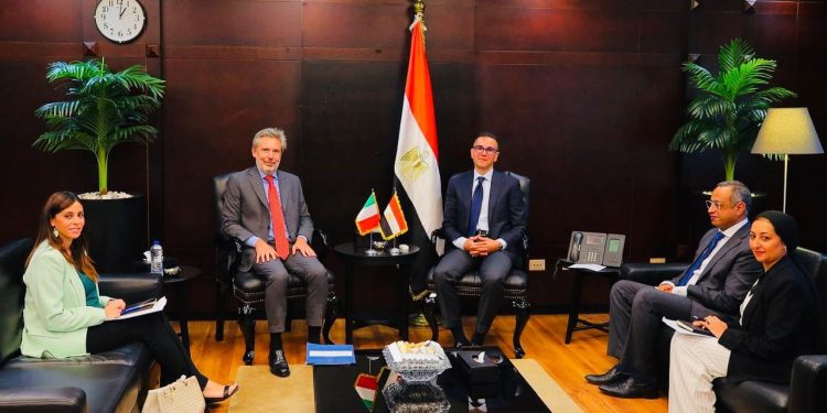 "الخطيب": ندعم الشركات الإيطالية الراغبة في الاستثمار بمصر