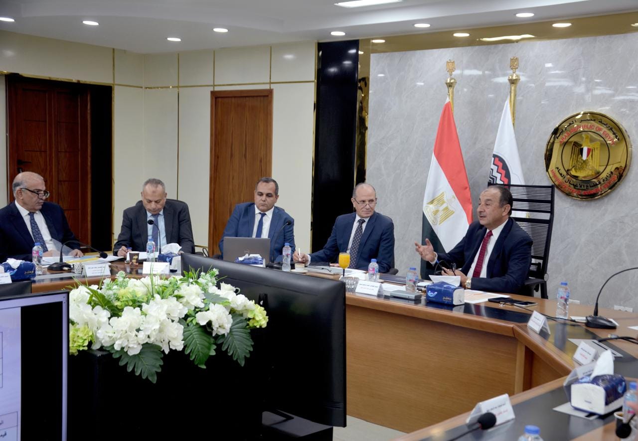 وزير قطاع الأعمال يوجه بحسن استغلال أصول شركات التشييد والبناء التابعة