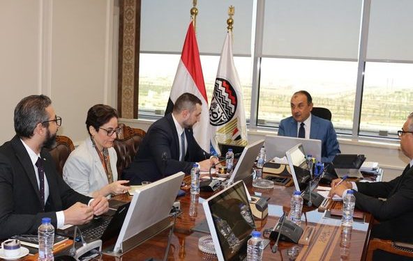 وزير قطاع الأعمال يبحث مع "روساتوم" الروسية فرص الاستثمار والتعاون المشترك