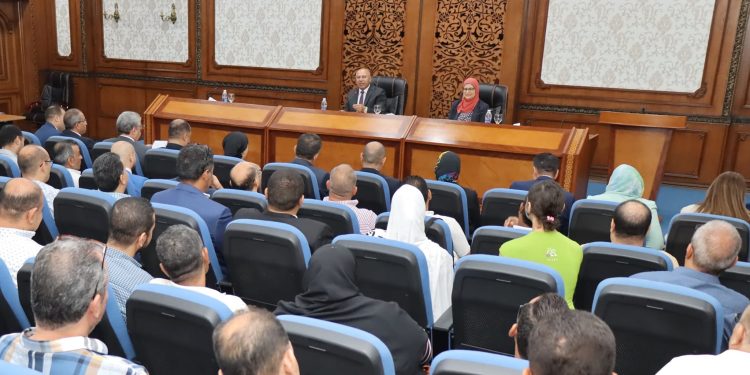 وزير الصناعة والنقل خلال زيارته للهيئة العامة للتنمية الصناعية