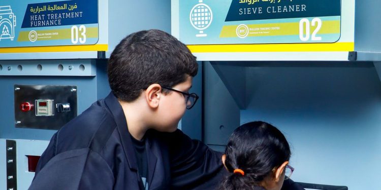 "بى تى سى" تنشئ أول تجربة تعليمية للأطفال عن صناعة الذهب بالتعاون مع "كيدزانيا"