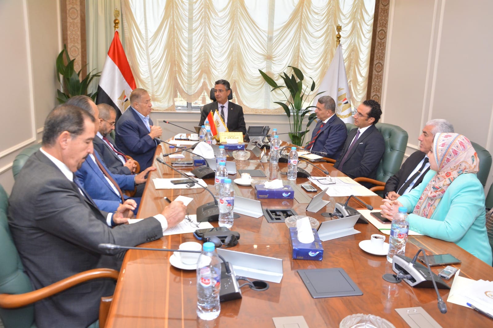 "التموين" تبحث تعزيز التعاون مع اتحاد جمعيات المستثمرين