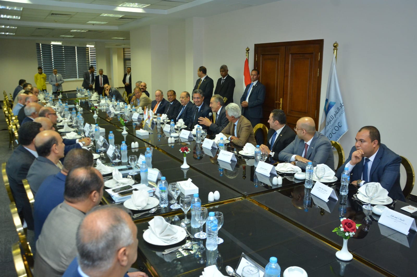 وزير التموين يتابع استعداد التجار لإقامة معارض "أهلا مدارس"