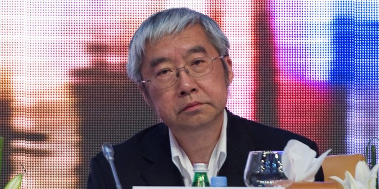 يو يونجدينج، مدير معهد الاقتصاد العالمى والسياسة فى الأكاديمية الصينية للعلوم الاجتماعية