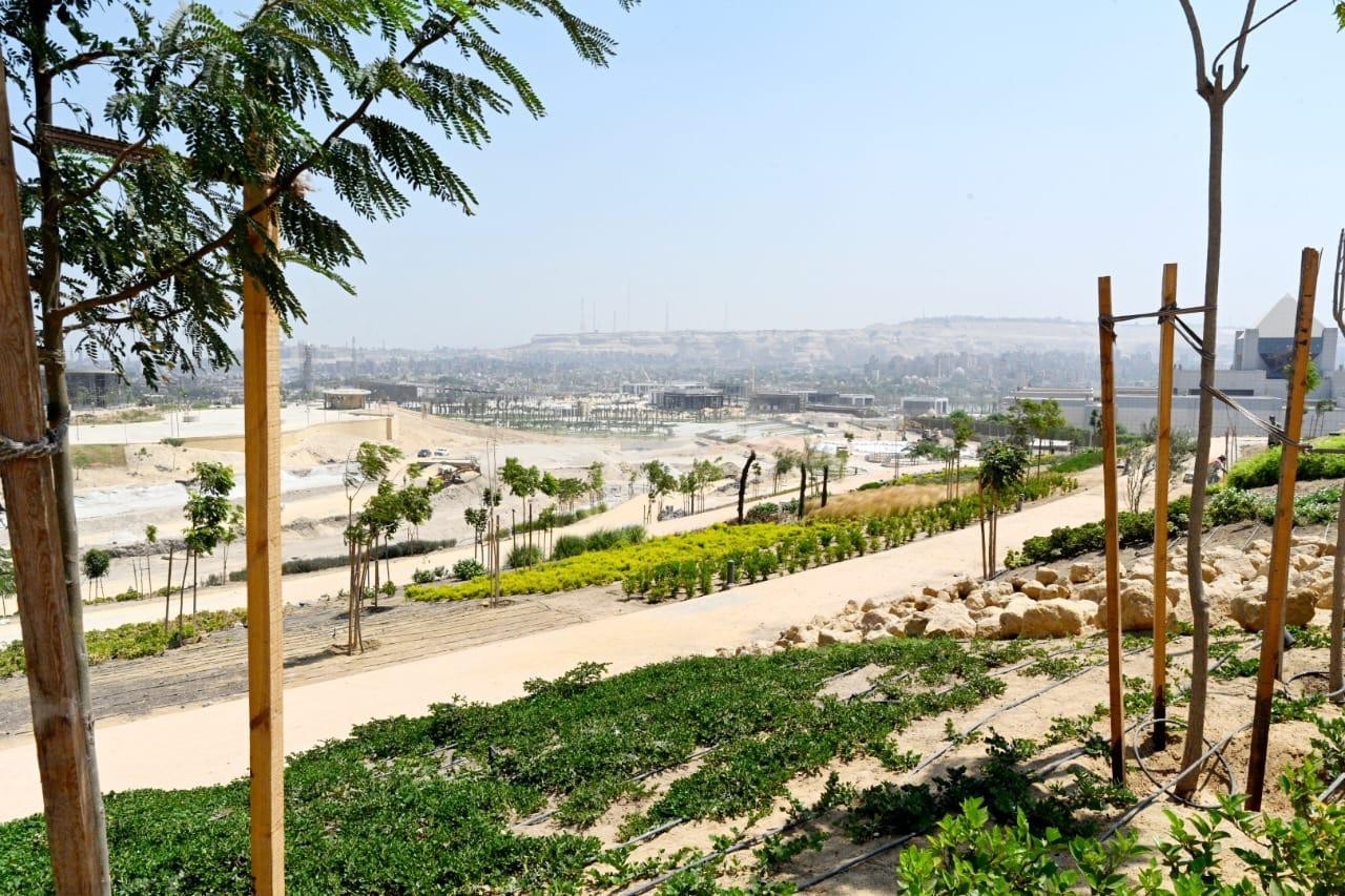 وزير الإسكان يوجه بإنهاء مشروع "حديقة تلال الفسطاط" ديسمبر المقبل