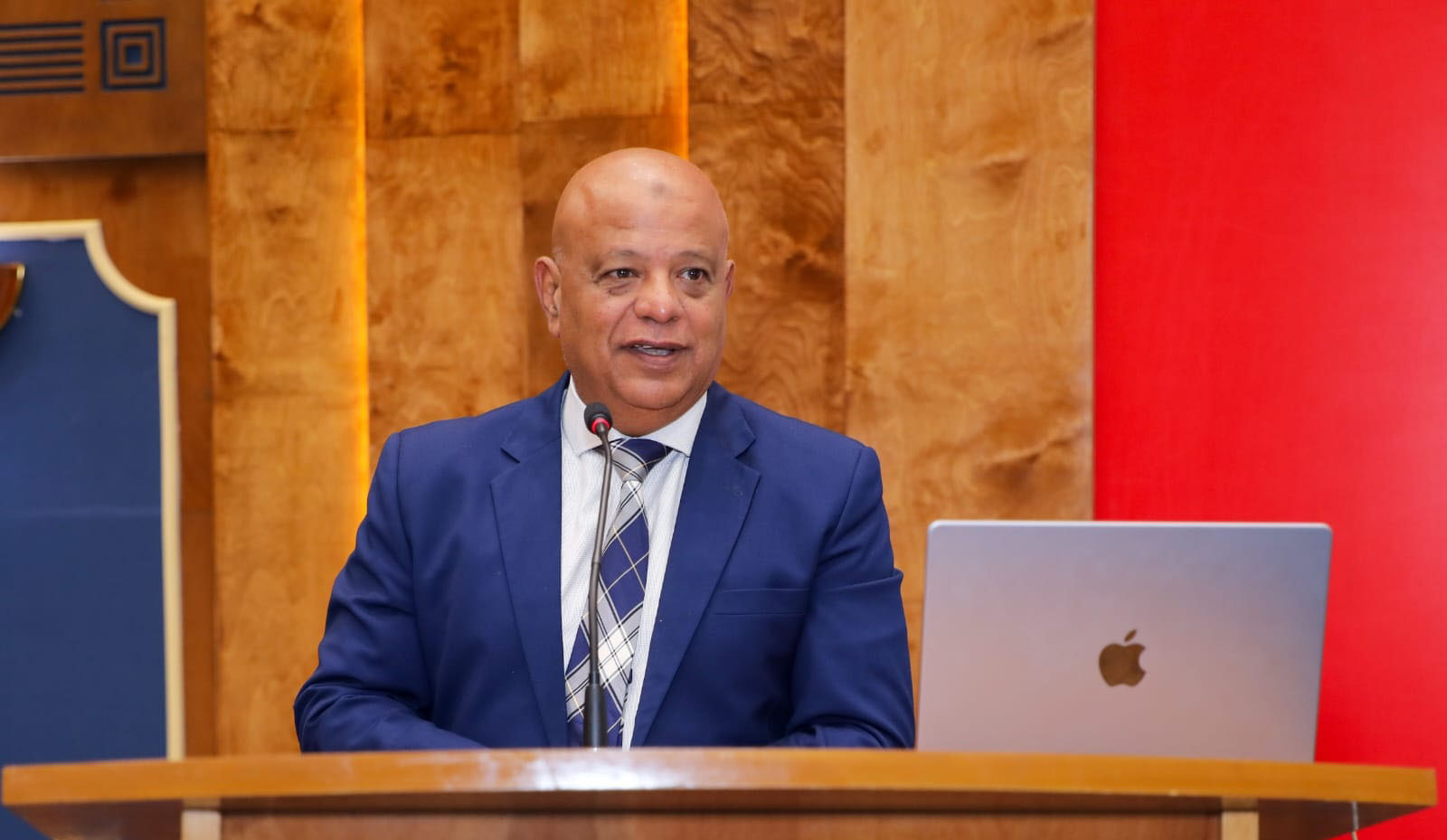 أحمد حواش، رئيس هيئة ميناء الإسكندرية