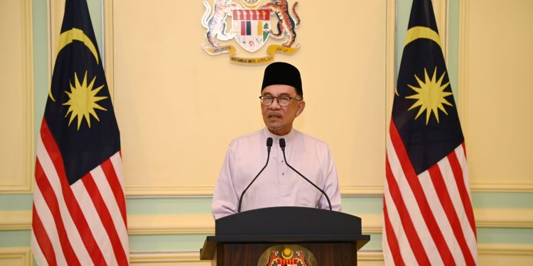 رئيس الوزراء الماليزي أنور إبراهيم