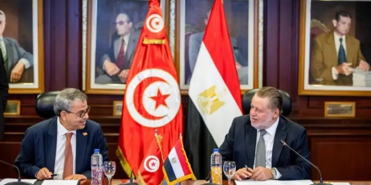 مذكرة تفاهم لتعزيز التعاون المصرفي بين مصر وتونس
