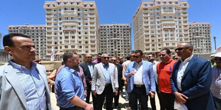 وزير الإسكان