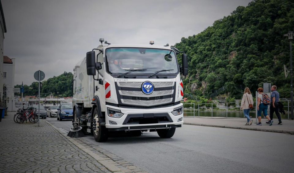 السعودية تبحث مع "فوتون" الصينية توطين صناعة المركبات في المملكة