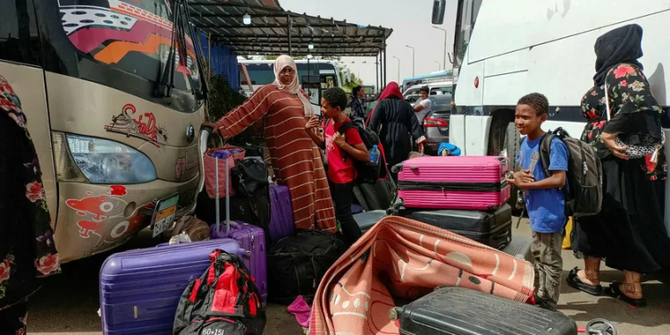 مهلة جديدة لتوفيق أوضاع الأجانب المقيمين فى مصر