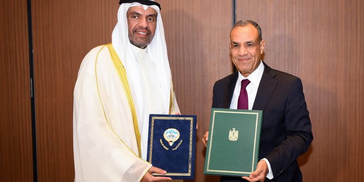 توقيع 10 مذكرات تفاهم بختام أعمال "اللجنة المصرية - الكويتية" في دورتها الـ13