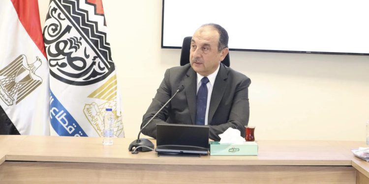 محمد شيمي وزير قطاع الأعمال العام