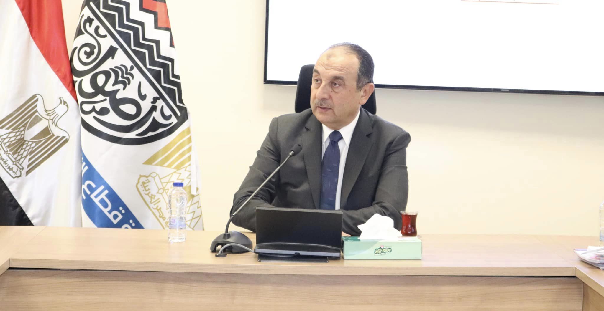 محمد شيمي وزير قطاع الأعمال العام