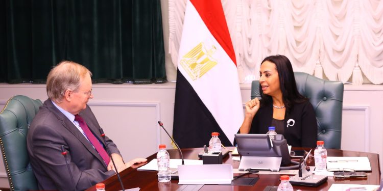 "التضامن" تبحث خطة تطوير "بنك ناصر" بالشراكة مع الاتحاد الأوروبي